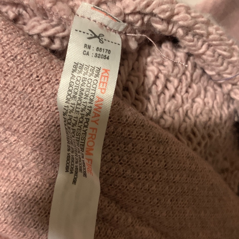 LMT: Free People Milley Co-Ord Open Back Pink Sweater and Skirt Set - Picture 13 of 16